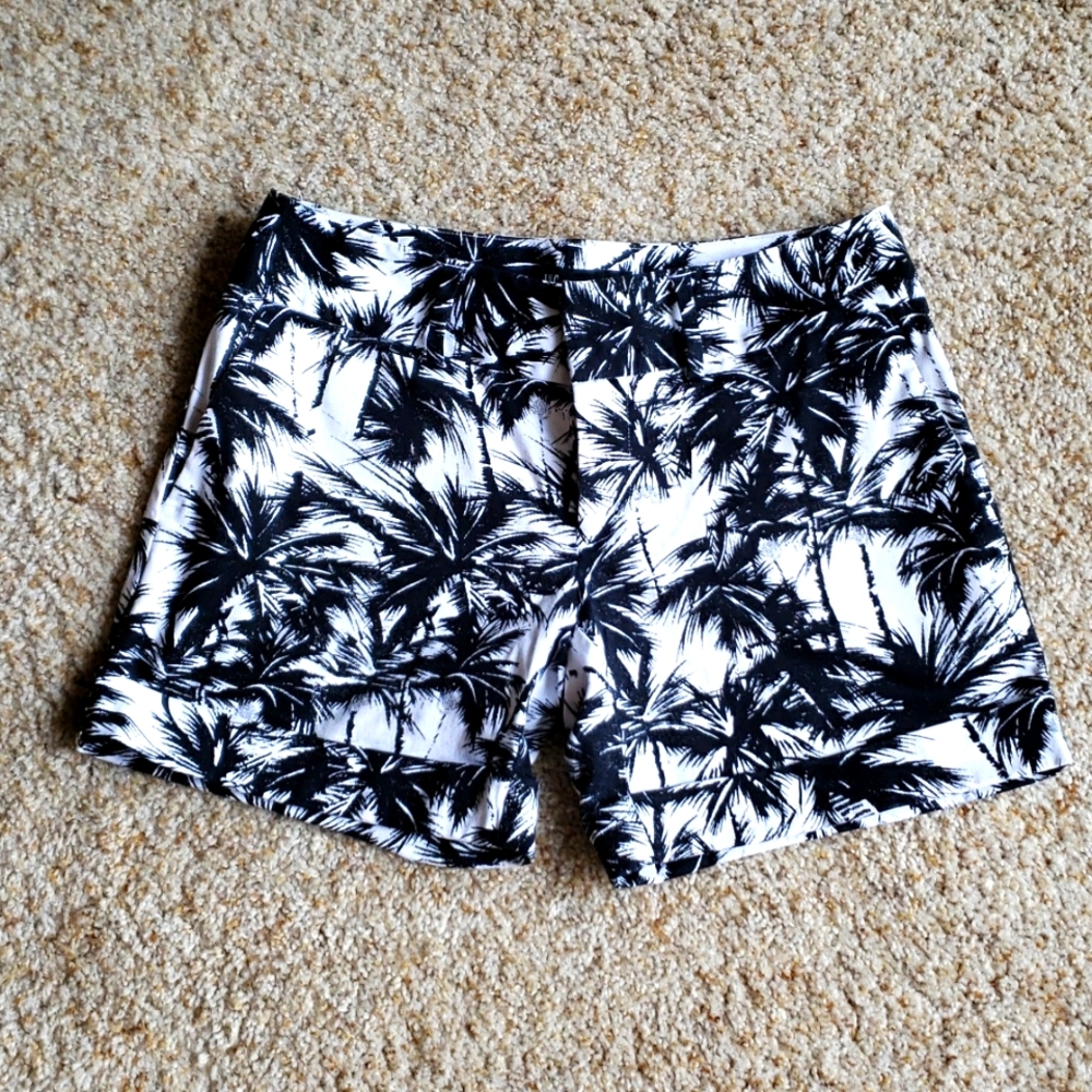 INC International Concepts Shorts size 0